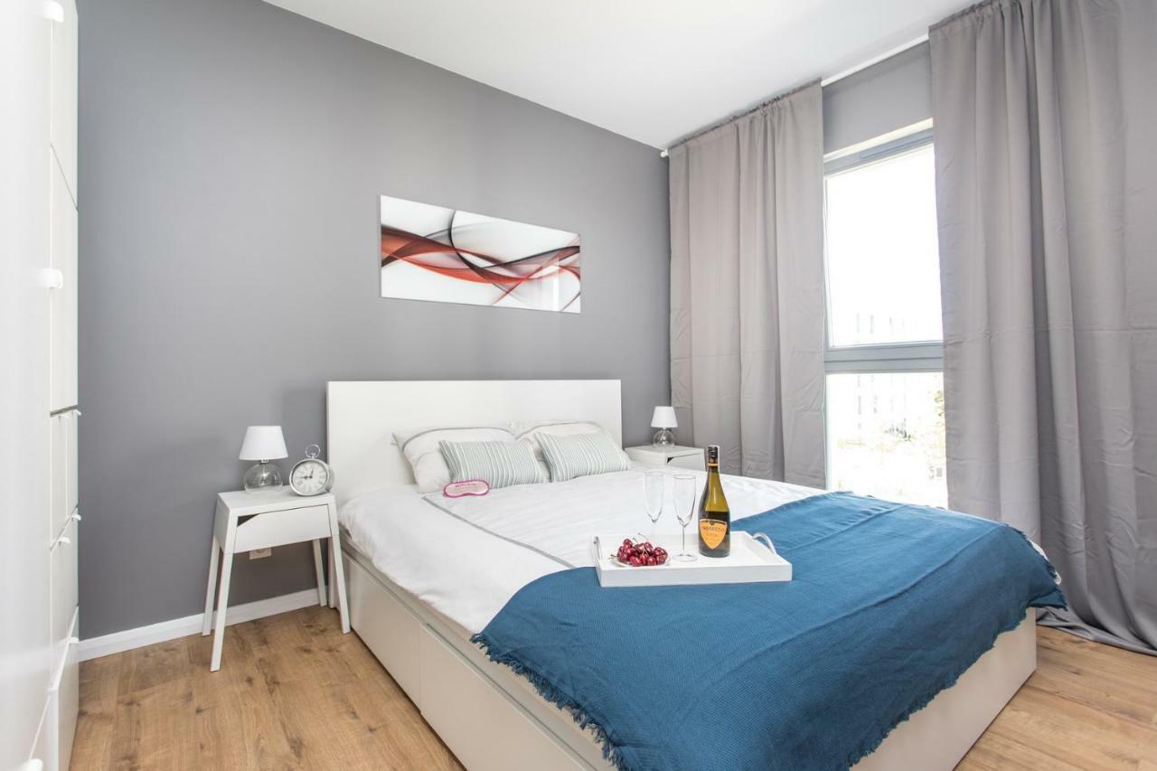 Seaside Beach 150M Do Plazy - Parking - Praia Apartments - Polsat Ergo Arena Plus Gdansk Exterior photo